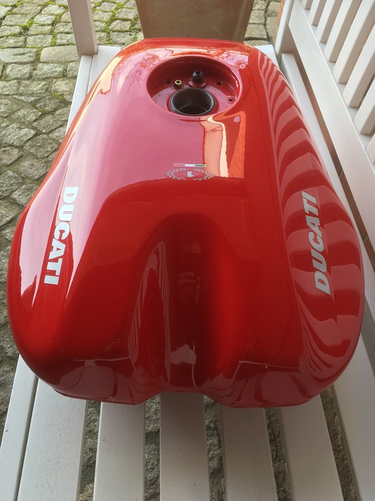 Ducati 748 996 998 Tank - Biete - Ducati1 Forum für Ducati Rennsport ...